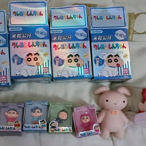 일괄)짱구 쌀알피규어 4종+유리,유리토끼 피규어 팔아요