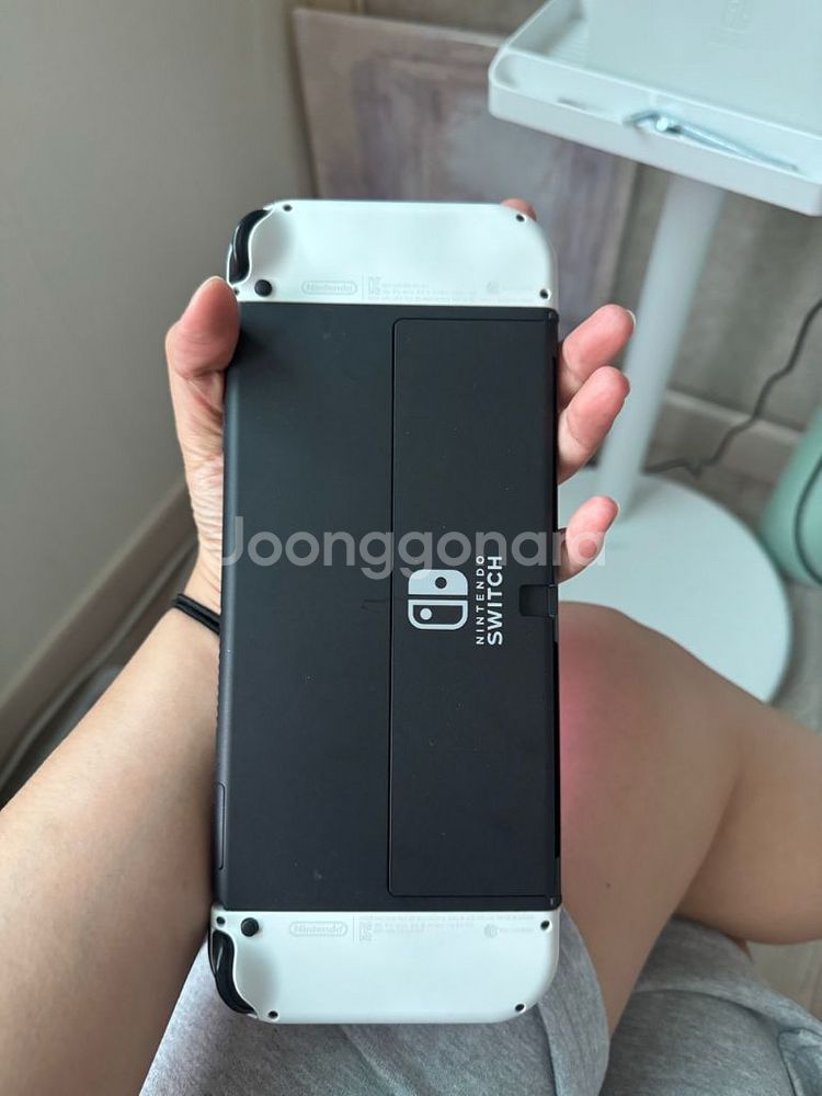 닌텐도 스위치 OLED 화이트--2