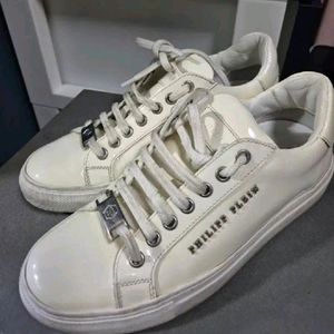 필립플레인 유광 스니커즈 235