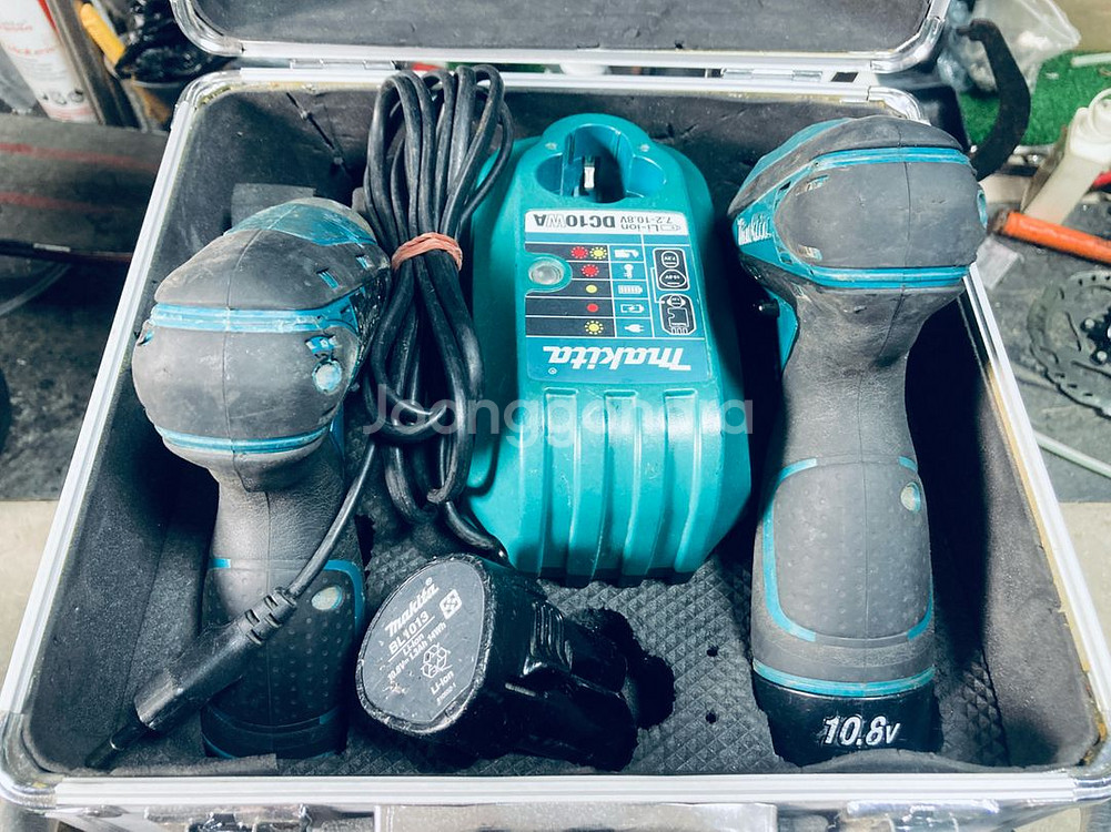 마키타 임팩 드라이버 드릴 세트--4