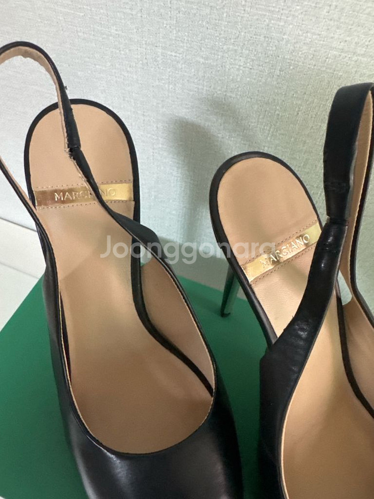 Guess By Marciano 블랙 가죽힐 37--2