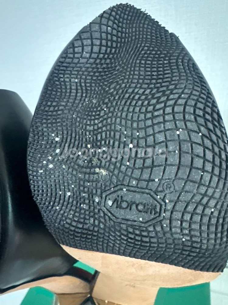 Guess By Marciano 블랙 가죽힐 37--5