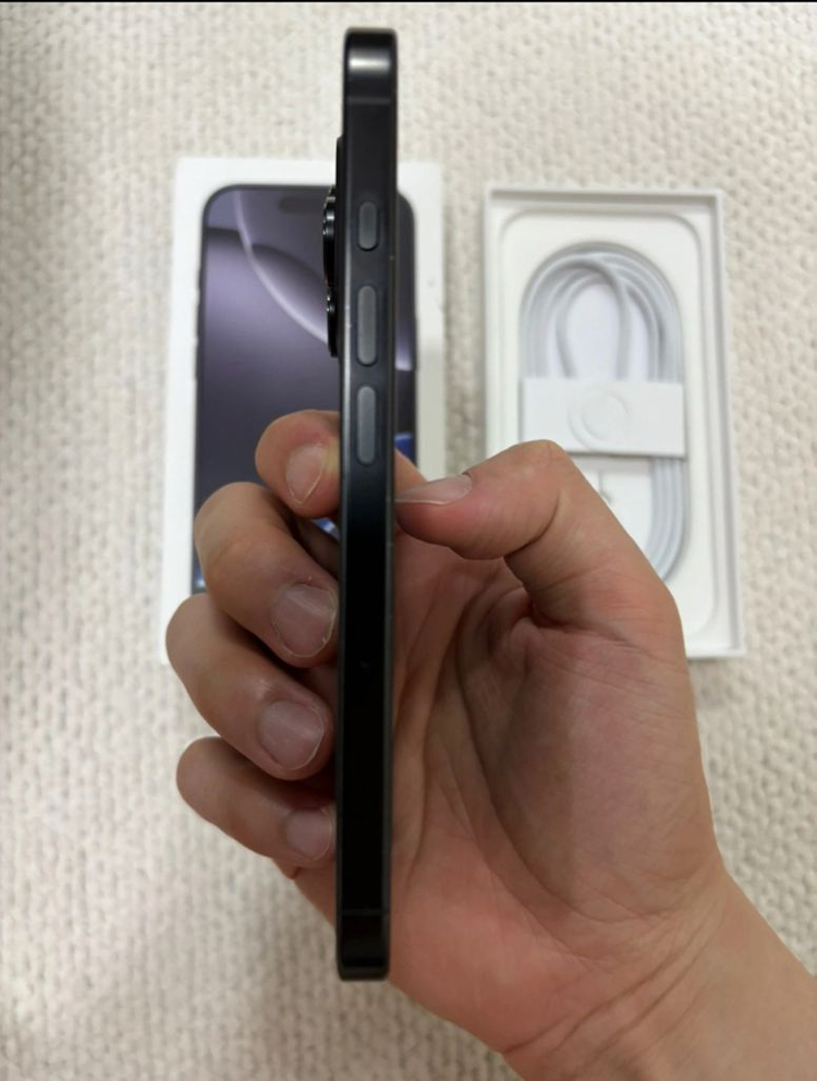 아이폰16프로 256 블랙 풀박스--2