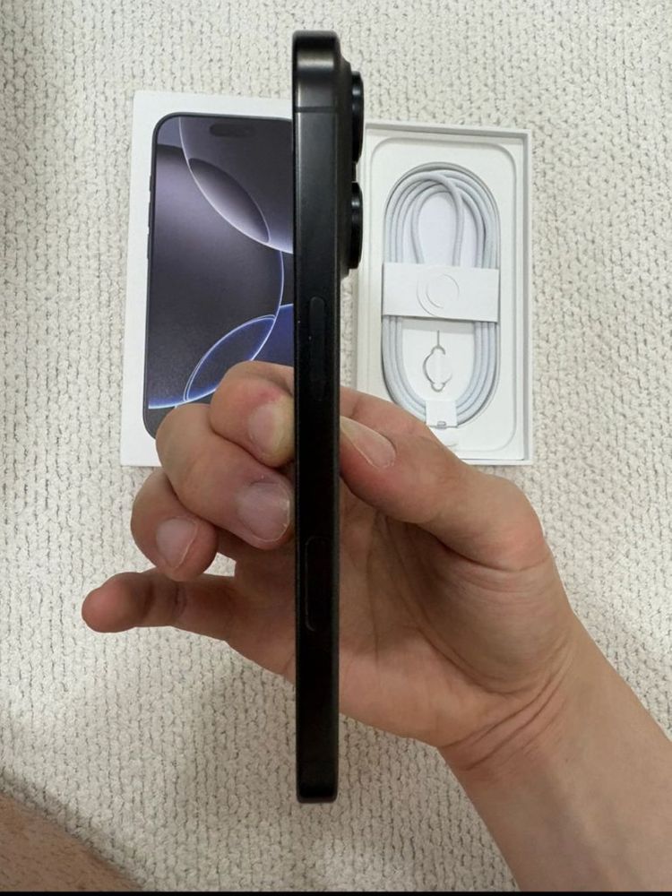 아이폰16프로 256 블랙 풀박스--1