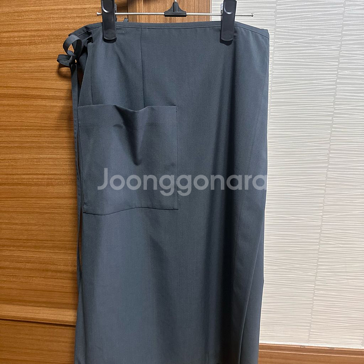 구호 25ss 울 블랜드 랩 스커트 판매합니다--1