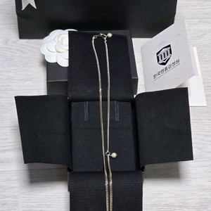 정품 샤넬 로고 크리스탈 펄(진주) 목걸이