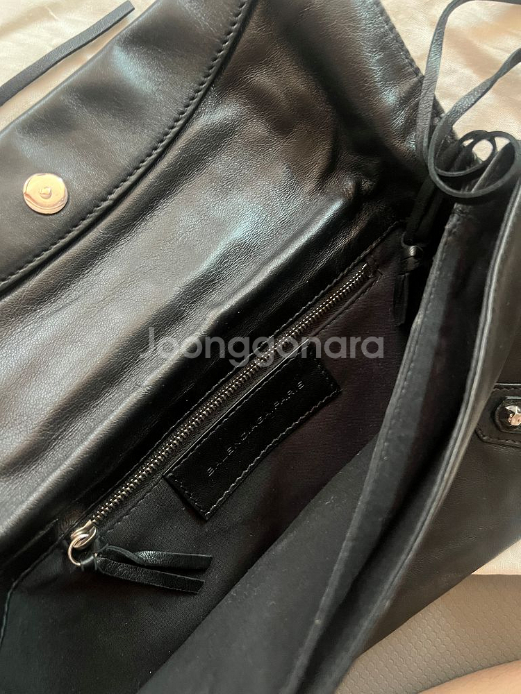 발렌시아가 블랙 레더 클러치--2