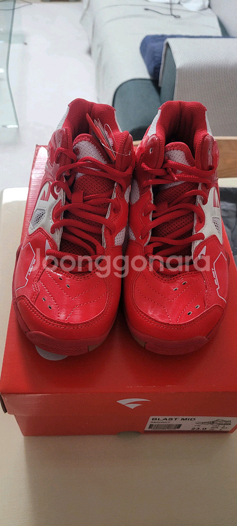 런닝화 배드민턴화 탁구화 새제품 230--0