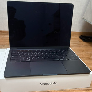 맥북 에어 13 M3 512GB 16GB 미드나이트