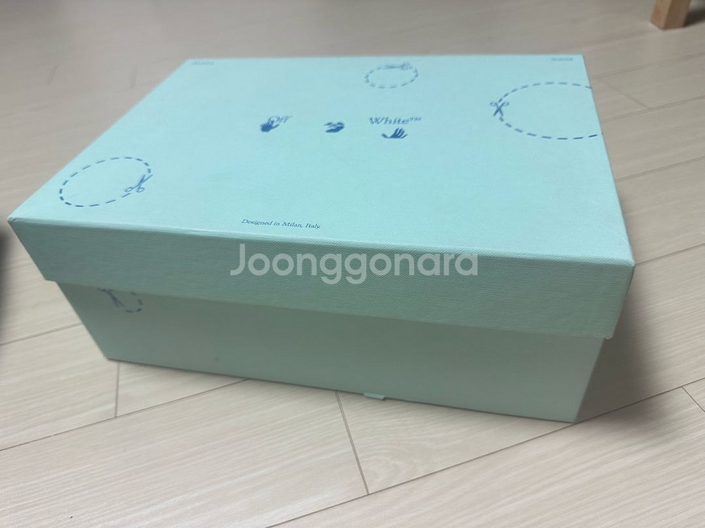 오프화이트 스니커즈 40사이즈 한국270--9