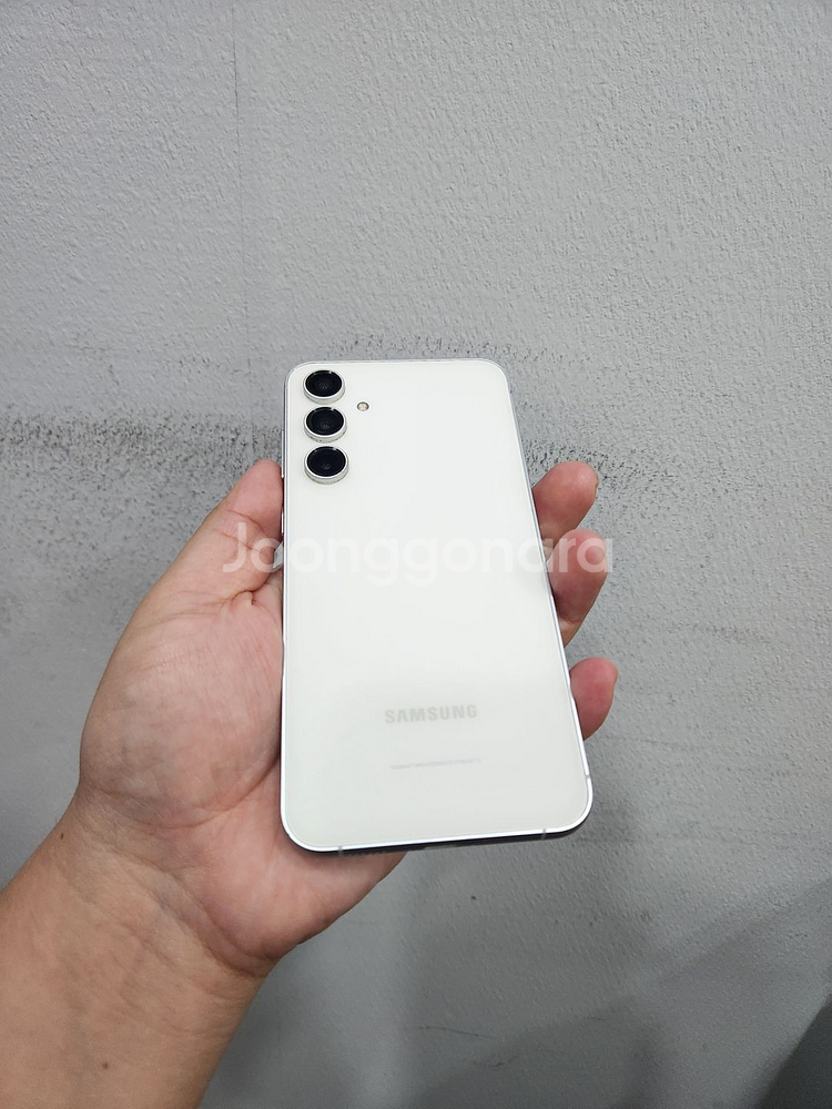 갤럭시 S23FE 화이트 256기가 A급 팔아요~--5