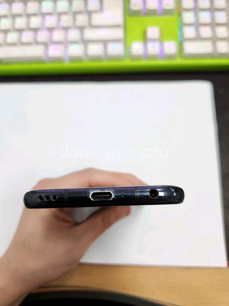 lg v50s 액정깨끗 판매합니다.--6