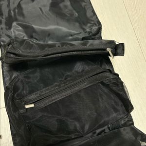 여행용 메이크업 파우치