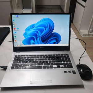 LG 15U53 15인치 게이밍 그래픽작업용 포토샵 일
