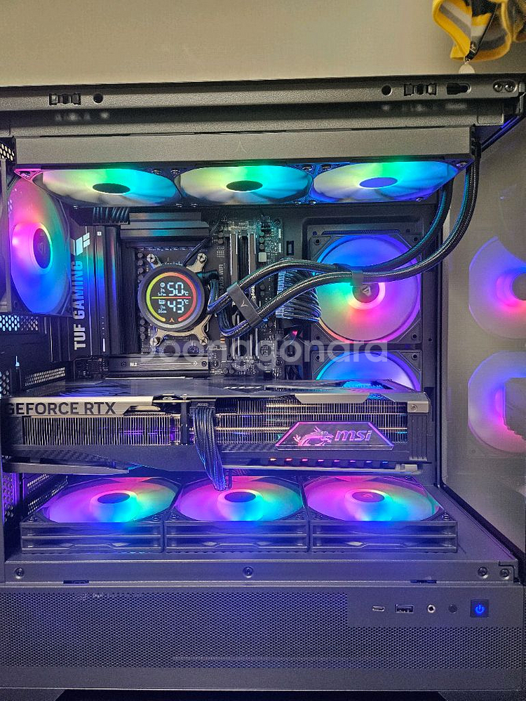 9800x3d, b850m wifi, 5080 뱅가드--1