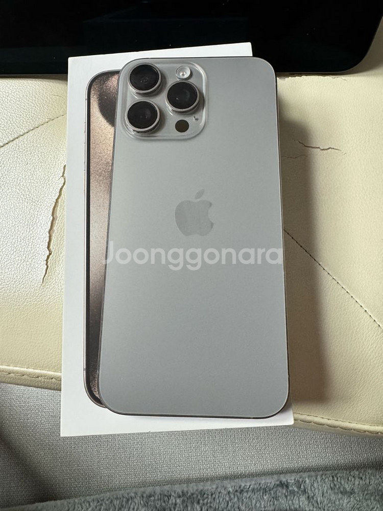 아이폰 15 Pro Max 256GB--0