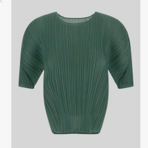 이세이미야케 플리츠플리즈 세이지그린탑 4사이즈