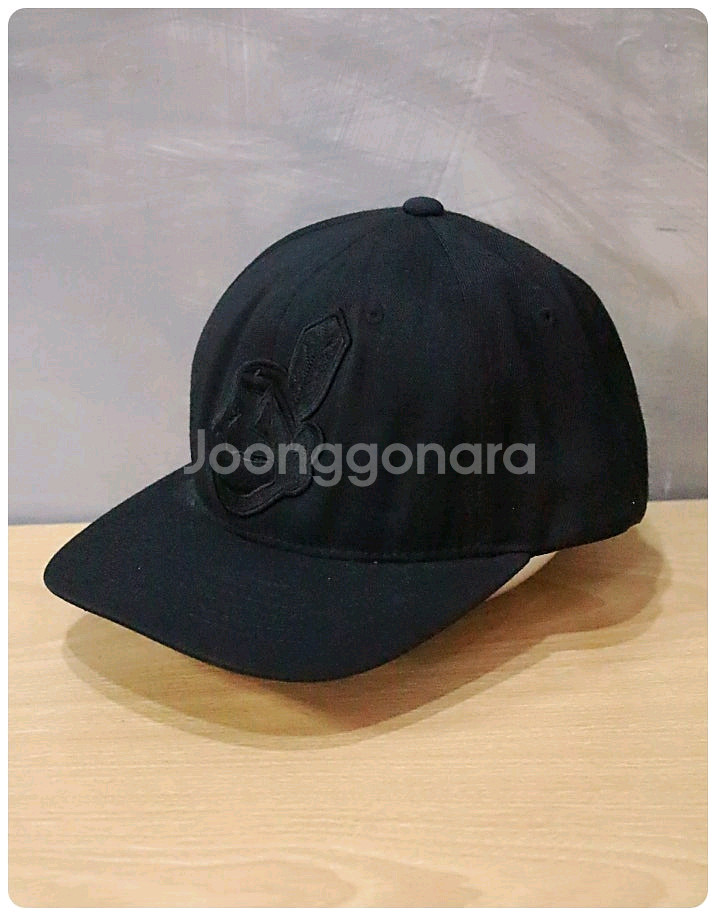 [M-XL] MLB 클리브랜드 인디언스 자수 로고 볼캡--0