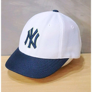 [S-M] MLB 뉴욕 양키스 자수 로고 메쉬 볼캡