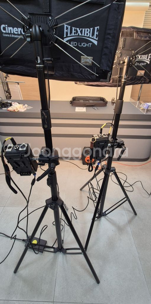 (1대있음)시네로이드 플렉서블 CFL800 조명 팝니다--9