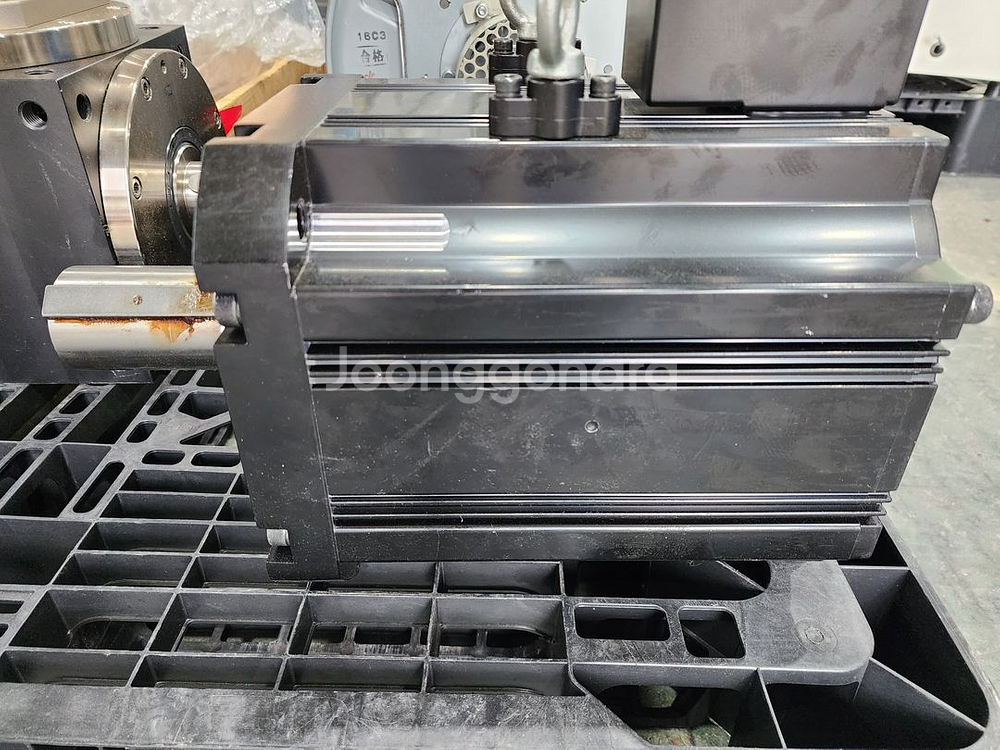 OMRON AC SERVO MOTOR--2