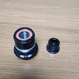dt swiss xdr 로드 휠 허브 판매합니다