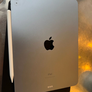 아이패드 에어 4세대 + 애플펜슬 + 무선 키보드