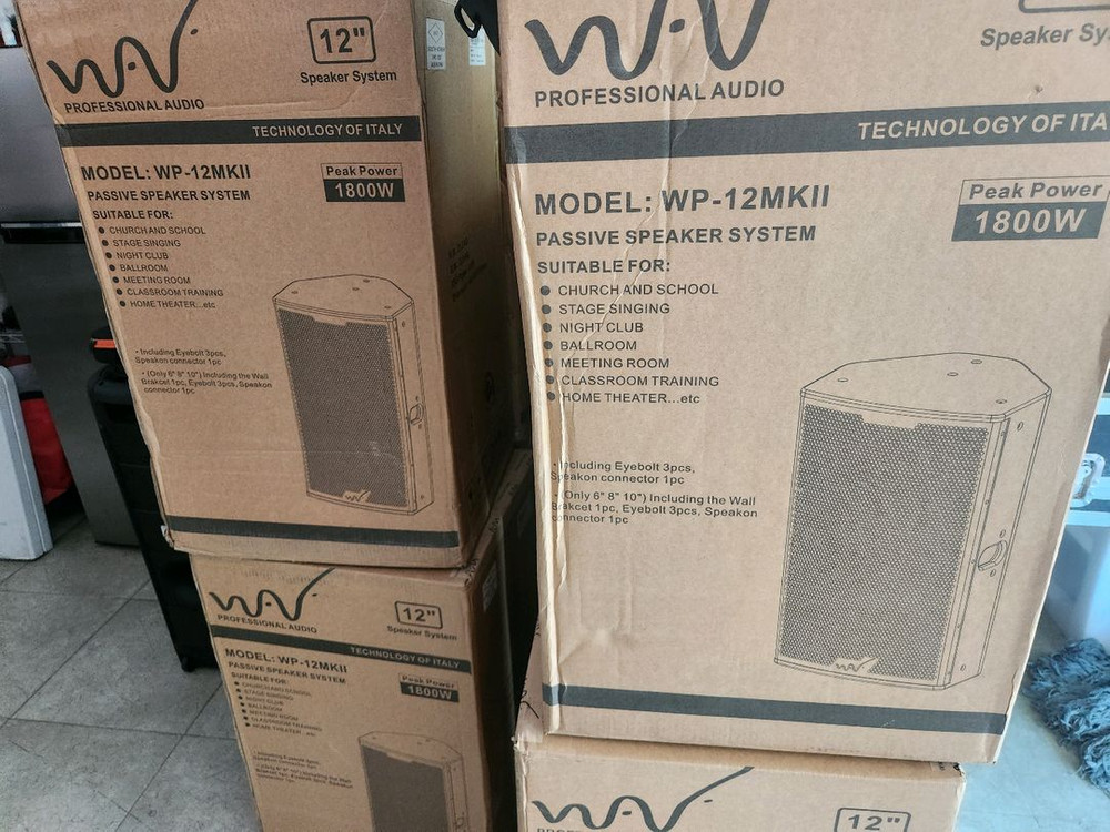 12인치 패시브스피커 입니다. 전시장 1회사용 이미지