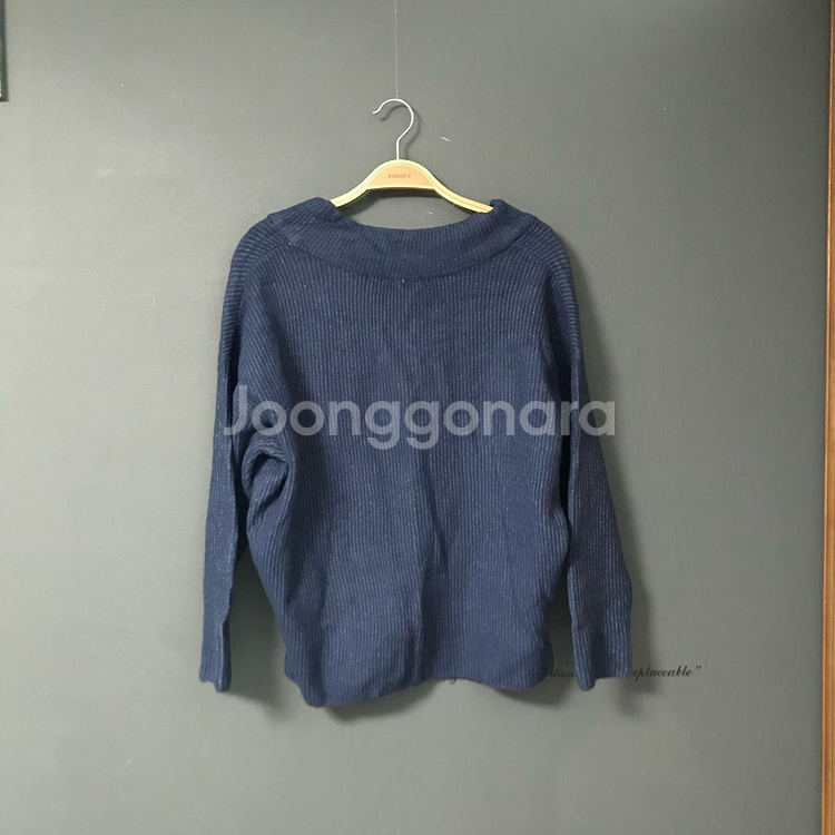 [S] 자라 여성 네이비 브이넥 니트--3