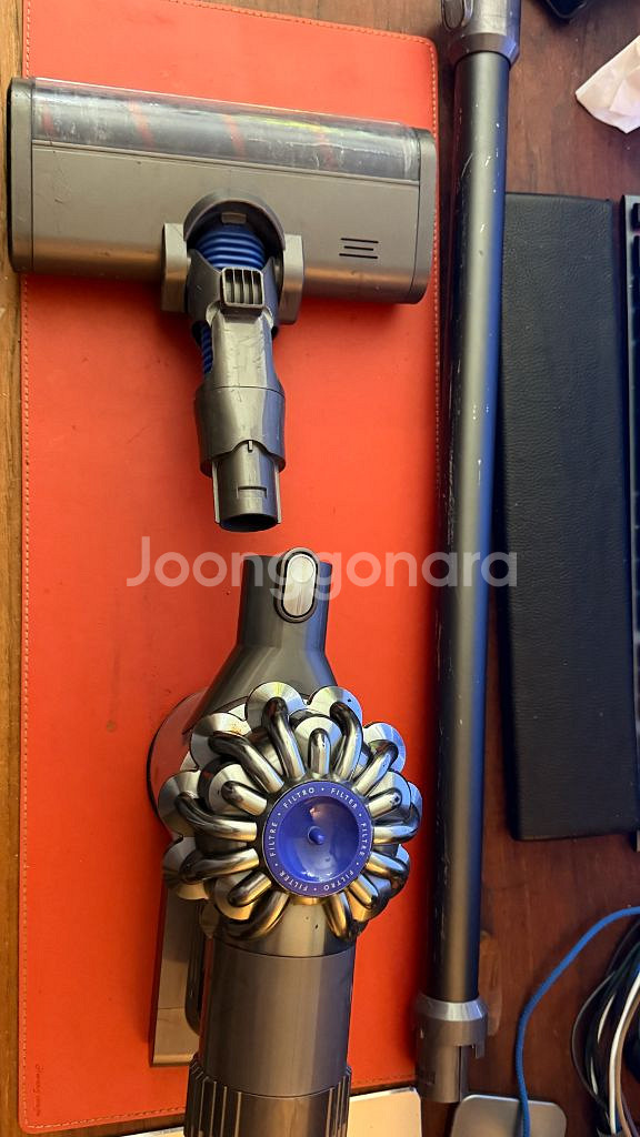 dyson DC62 V6 다이슨 무선청소기 8만원--0