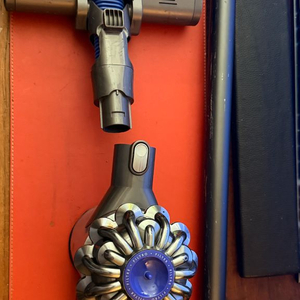 dyson DC62 V6 다이슨 무선청소기 8만원