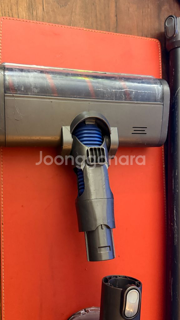 dyson DC62 V6 다이슨 무선청소기 8만원--1
