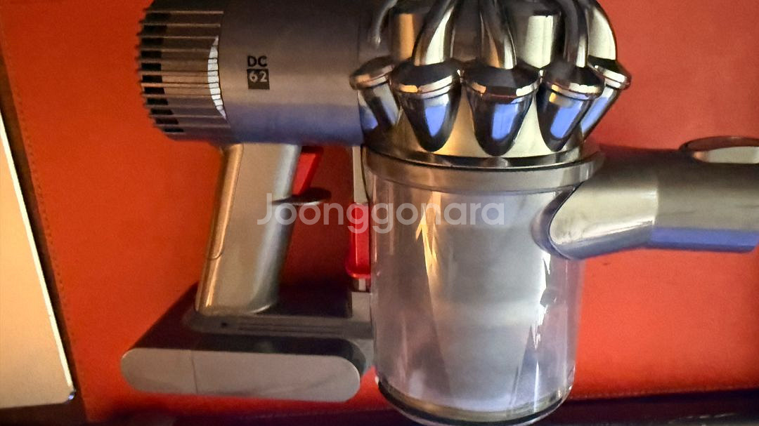 dyson DC62 V6 다이슨 무선청소기 8만원--4