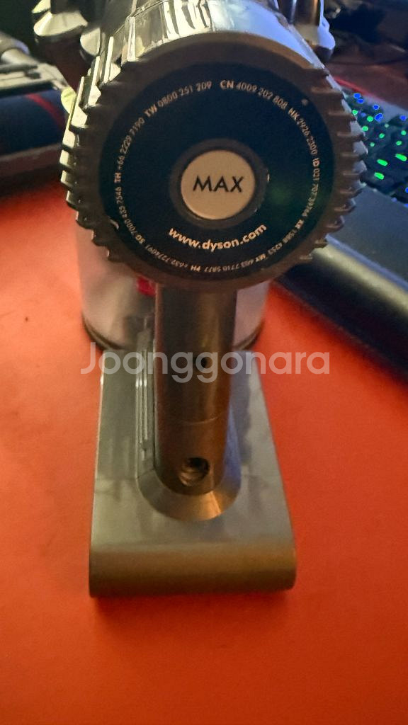 dyson DC62 V6 다이슨 무선청소기 8만원--5