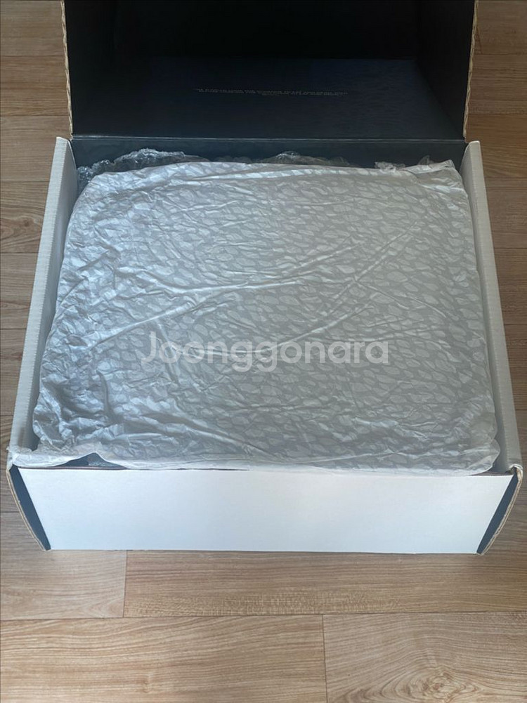 뵈브클리코 샴페인잔 와인잔 글라스 3잔 1세트--2