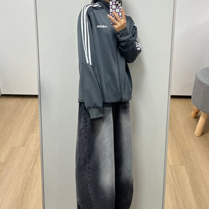 아디다스 삼선 그레이 트랙탑 져지
