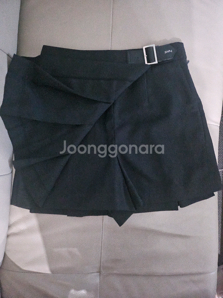 [거의 새것] 준지 레더 패치 플리츠 치마 스커트 팬츠--1