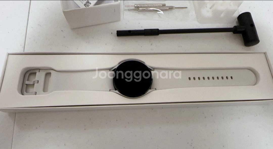 갤럭시 워치4 새것에 가까움 교체줄포함 44mm--2