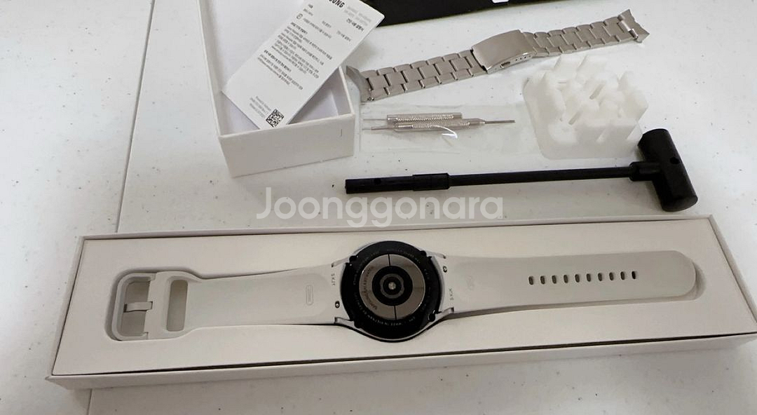 갤럭시 워치4 새것에 가까움 교체줄포함 44mm--3