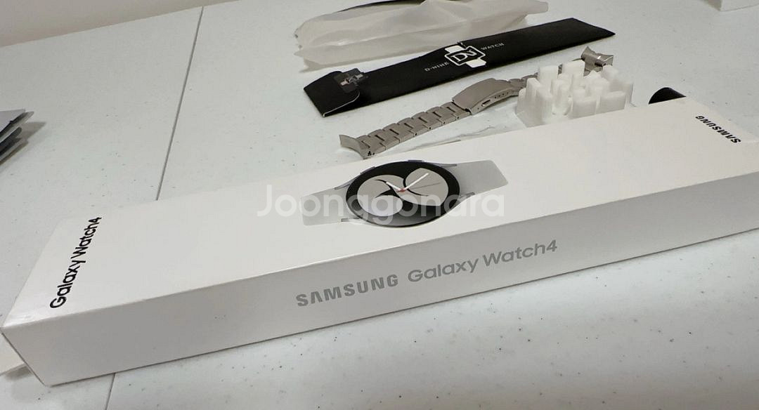 갤럭시 워치4 새것에 가까움 교체줄포함 44mm--5