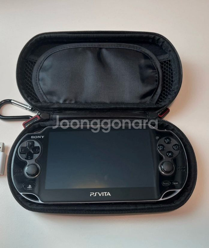 PS VITA 1세대 풀박스+타이틀 6개(택배가능)--2