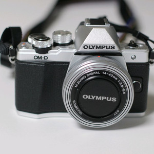 올림푸스 omd e-m10 mark2