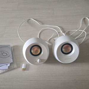 페블 V3 스피커 팝니다