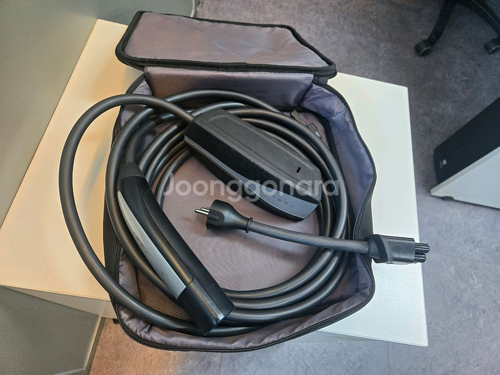테슬라 모바일커넥터 판매합니다.--1