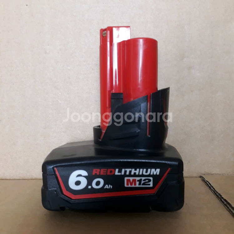 밀워키 m12 6.0 베터리 판매합니다--0
