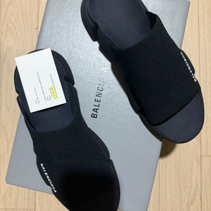발렌시아가 스피드 슬라이드 블랙