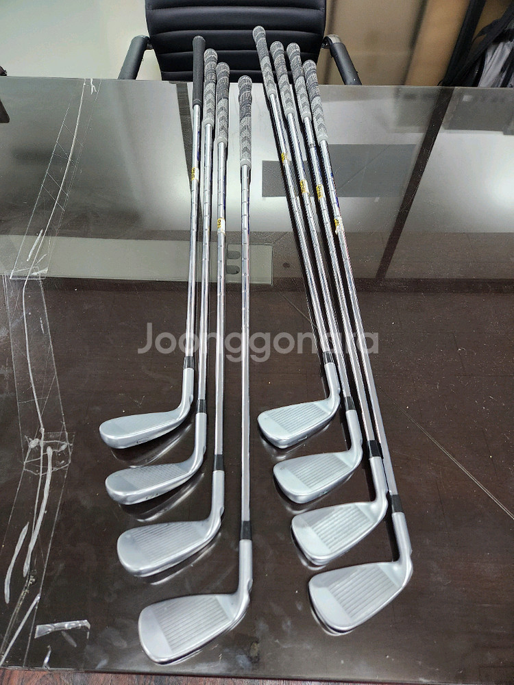 삼양정품 핑 G400 8아이언 팝니다.--3