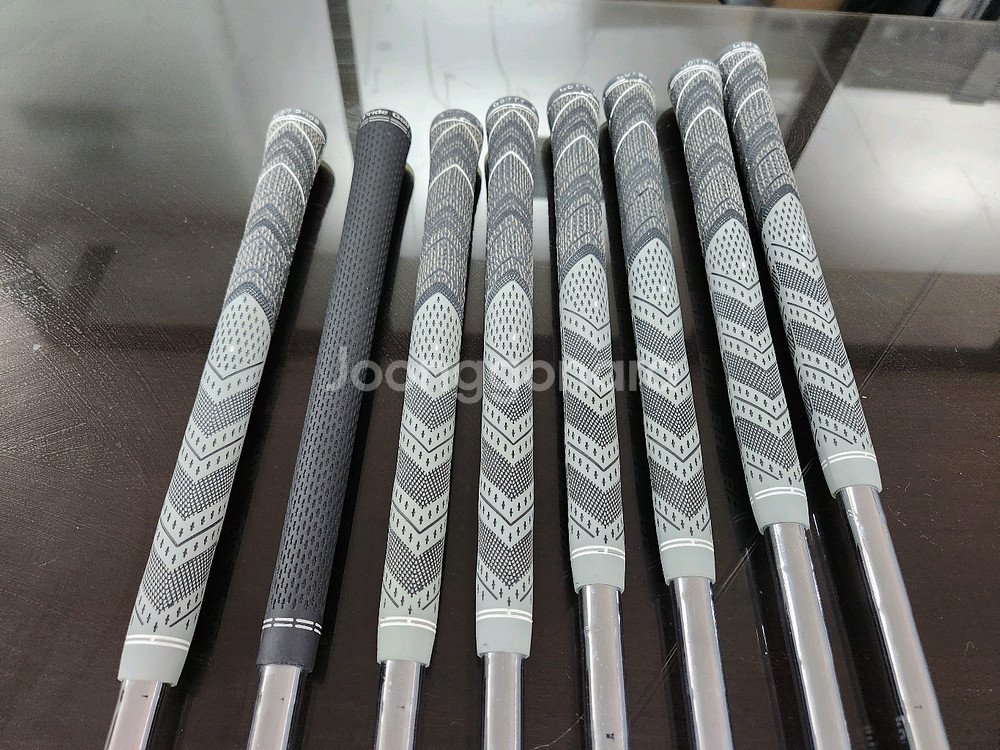 삼양정품 핑 G400 8아이언 팝니다.--5