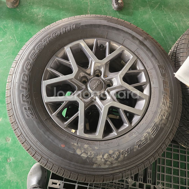 21년식 지프 랭글러 타이어 255/70r 18--2