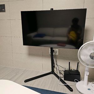 삼성 50인치 UHD 4k TV + 스탠드
